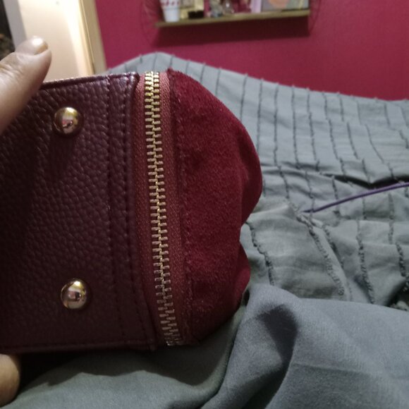 Nico Louise Burgundy Suede Shoulder Bag - Picture 8 of 9